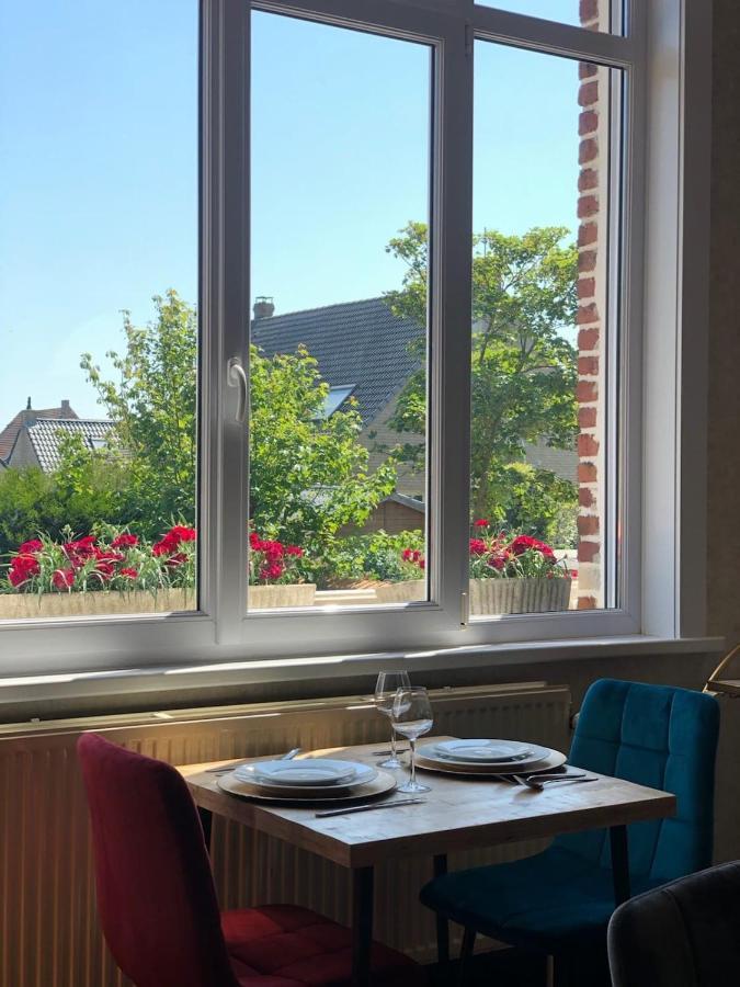A La Villa Perroy Les Chambres Sont Spacieuses Et Les Petit-Dejeuners Offerts Дюнкерк Экстерьер фото