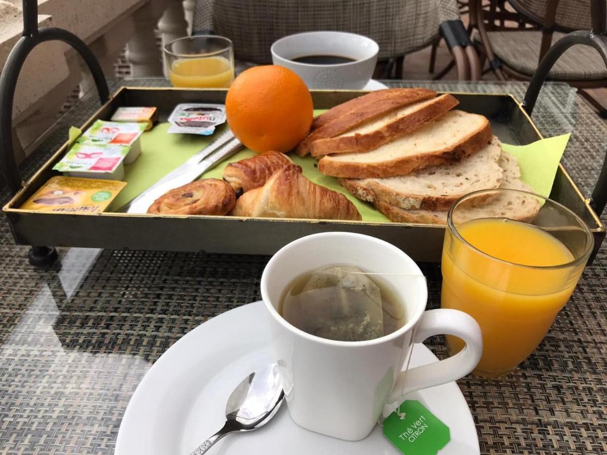 A La Villa Perroy Les Chambres Sont Spacieuses Et Les Petit-Dejeuners Offerts Дюнкерк Экстерьер фото