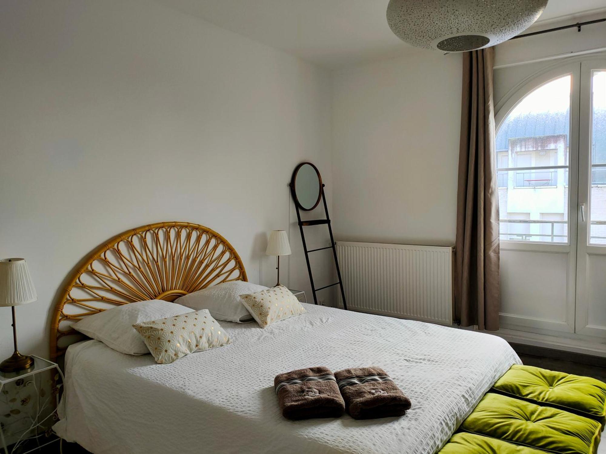 A La Villa Perroy Les Chambres Sont Spacieuses Et Les Petit-Dejeuners Offerts Дюнкерк Экстерьер фото